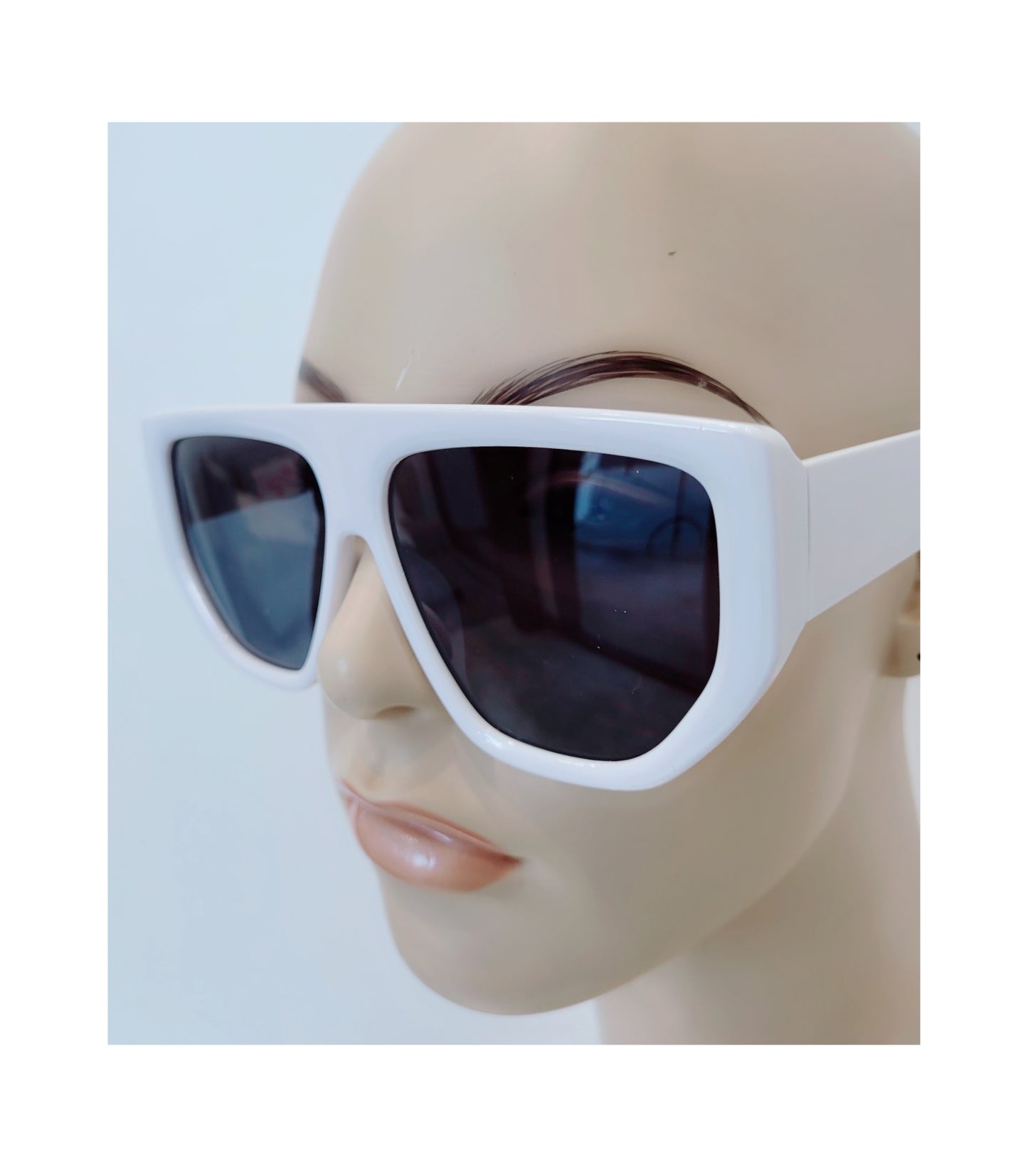 Lil kim frames (white)