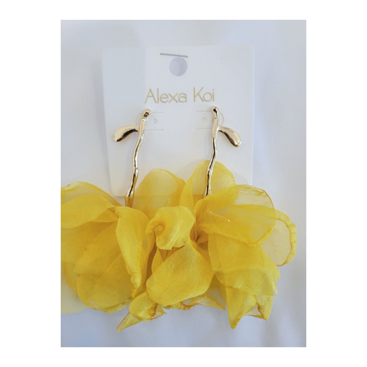 Mellow Yellow earring