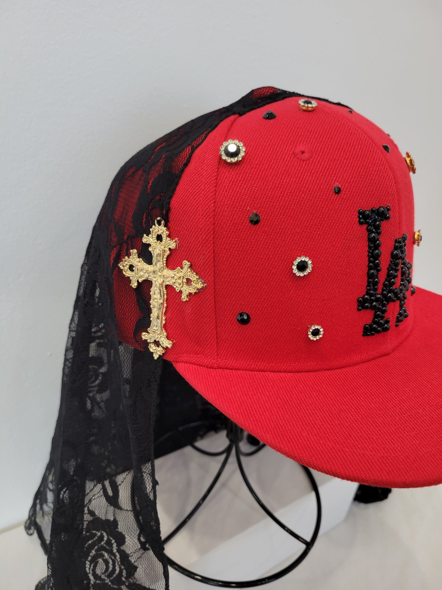 LA Cap Red with black Veil