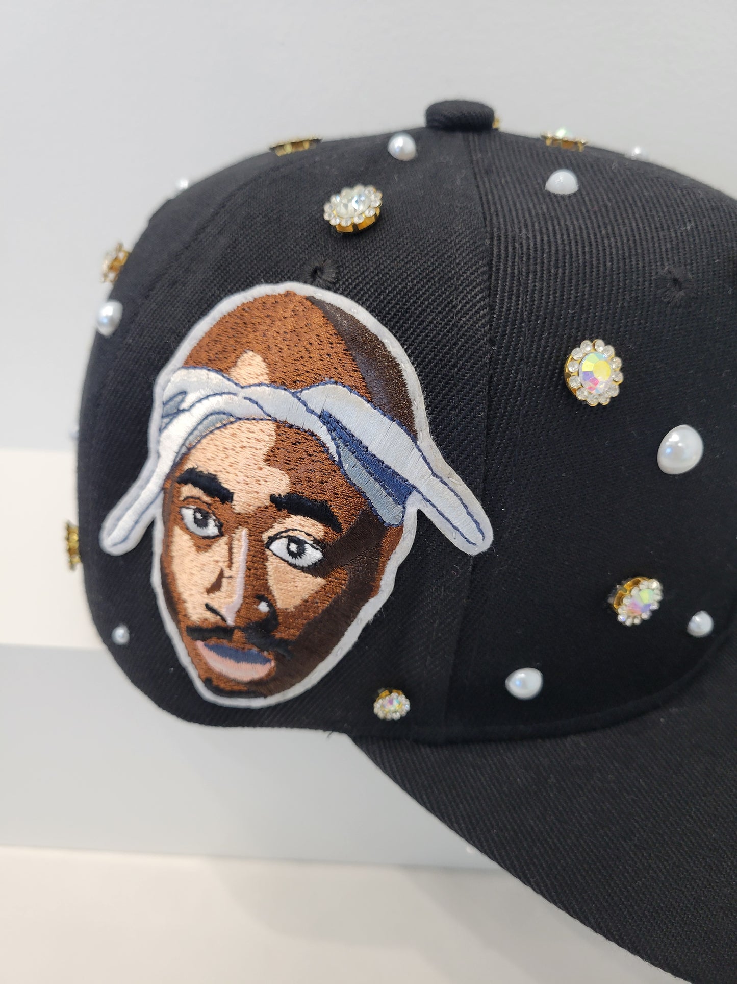 LA cap with Tupac (black)
