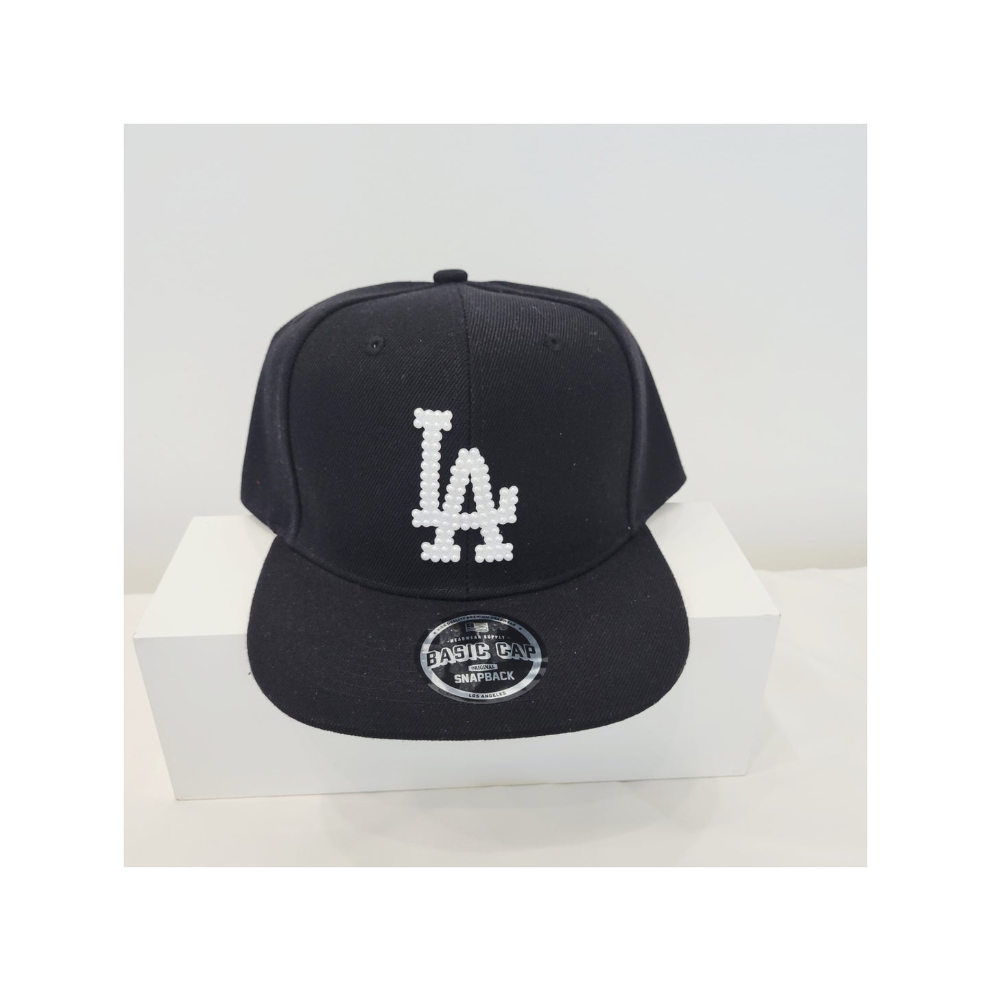LA fitted cap (black with Pearl La)