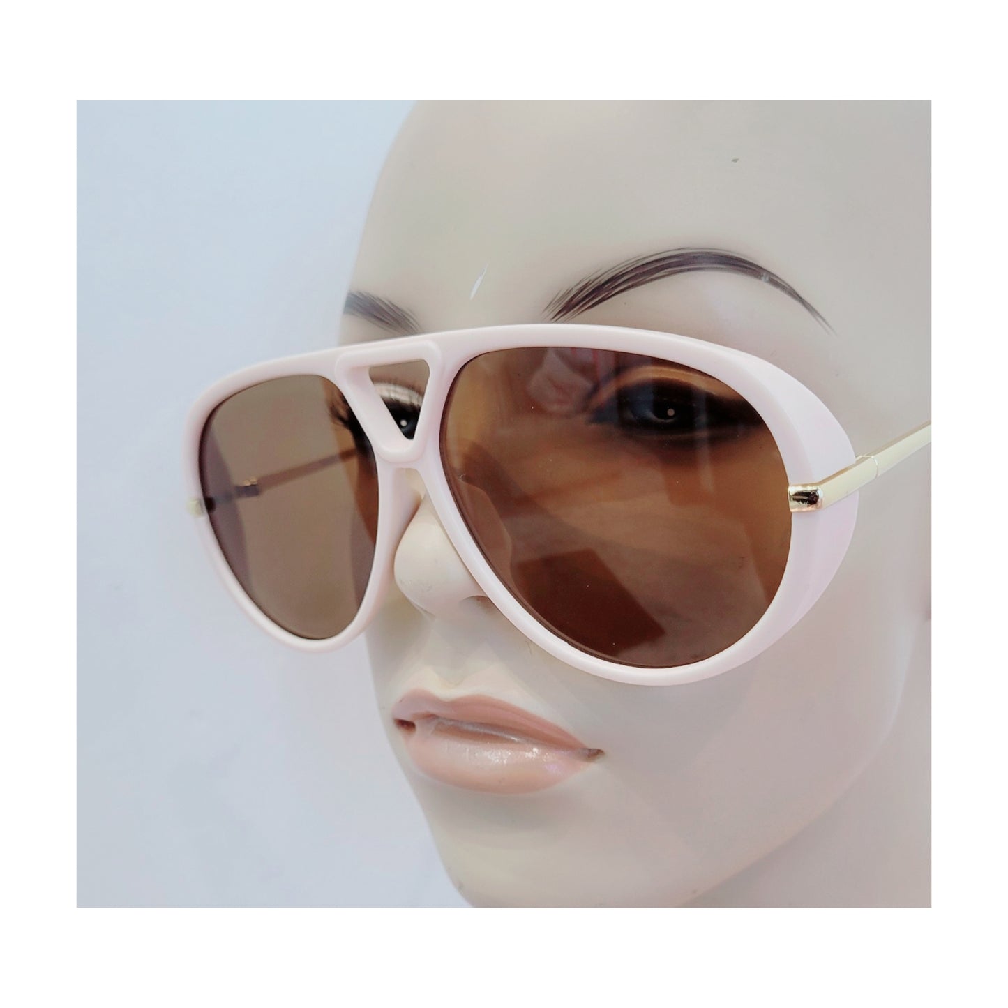 Cal Cal frames (beige with pink undertones)