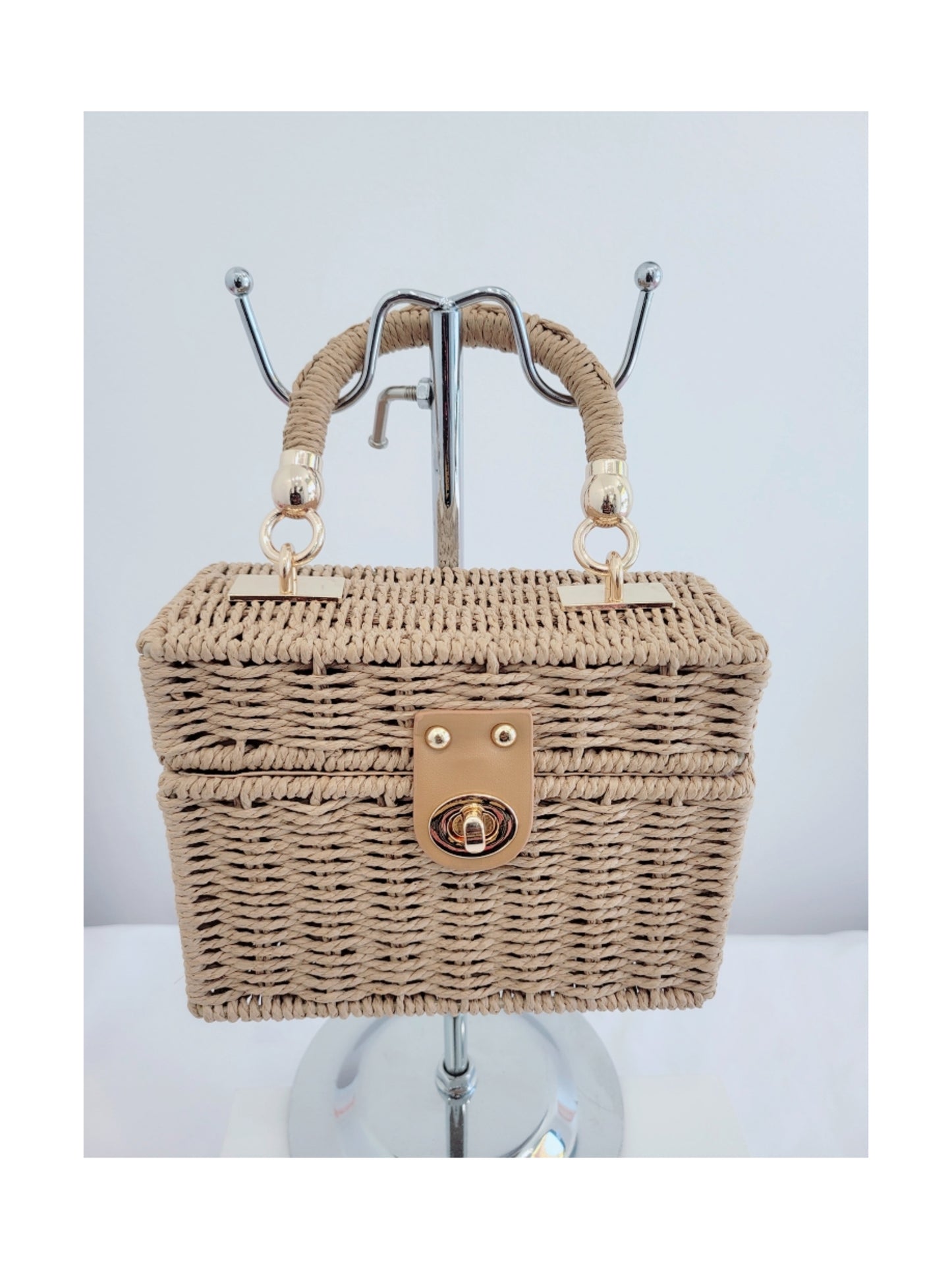 Willana in Wicker