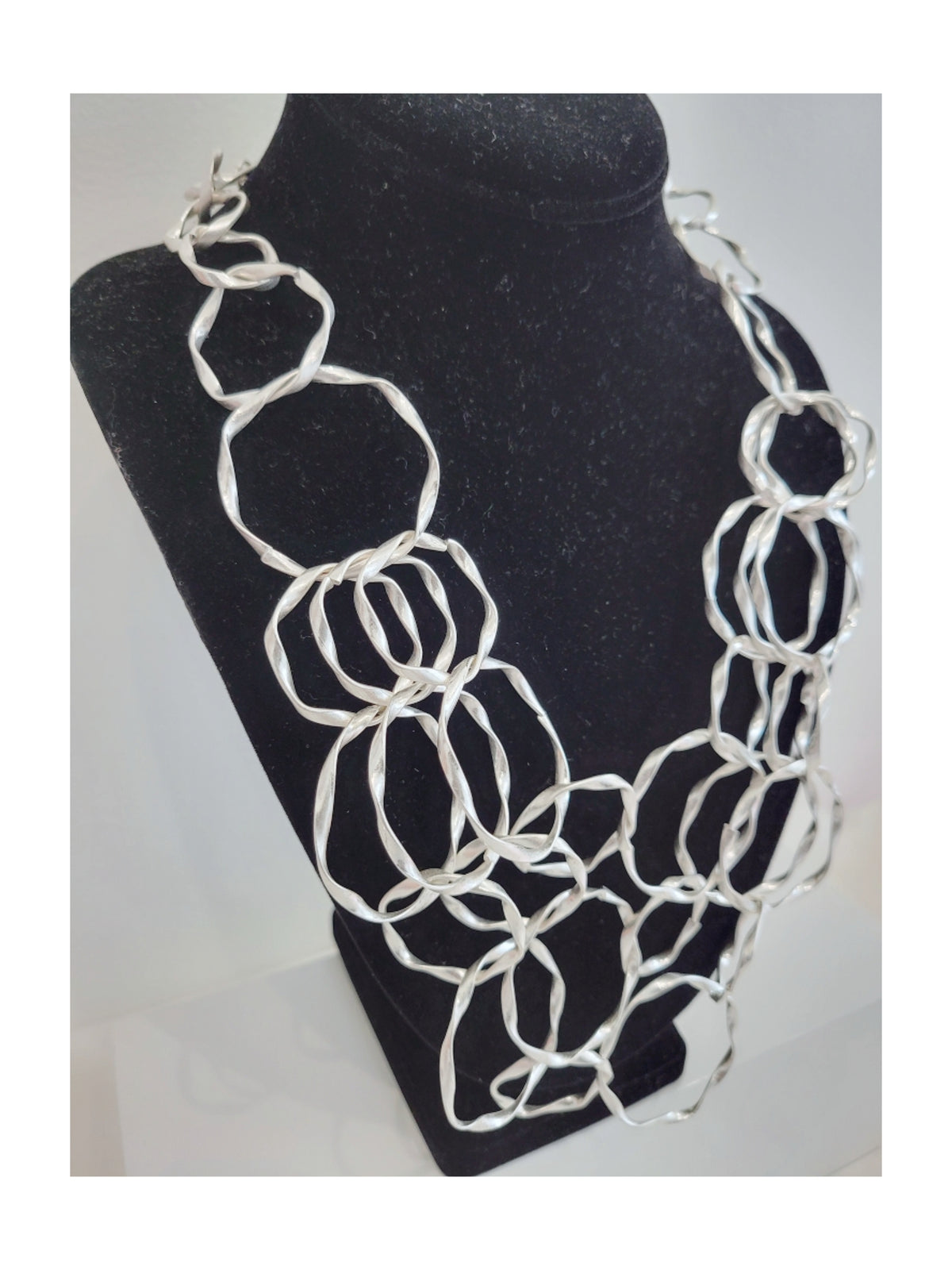 Joy Brooks necklace (silver)