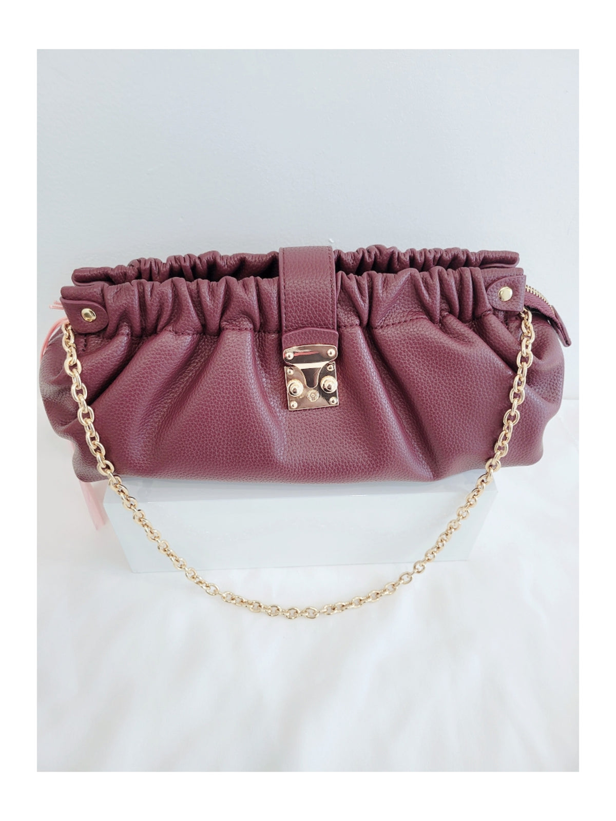 Beautiful Becky (Burgundy)
