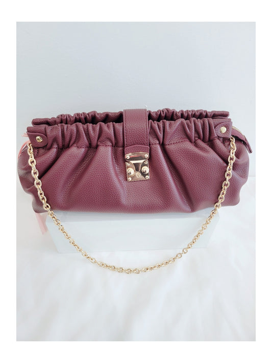 Beautiful Becky (Burgundy)